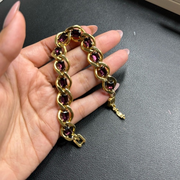 Vintage Authentic Givenchy gold bracelet with purple stone - Picture 11 of 13